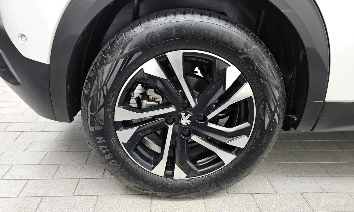 Фото 5 - Peugeot 2008