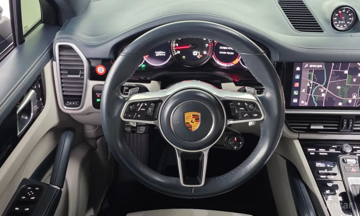 Фото 13 - Porsche Cayenne