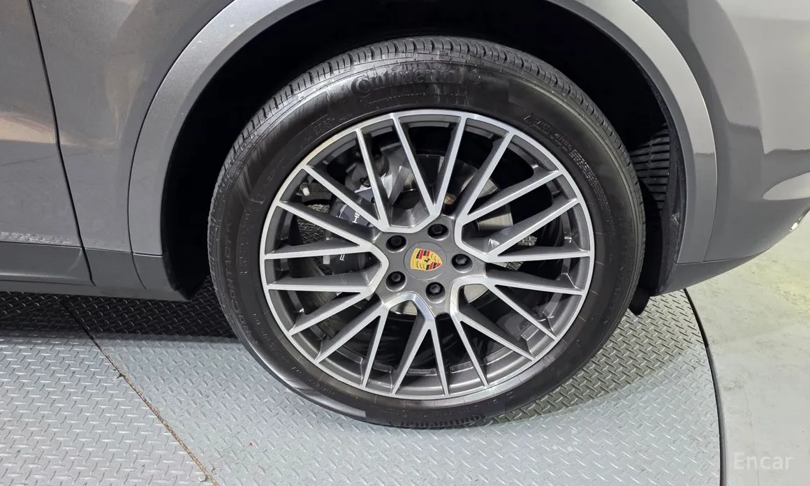 Фото 5 - Porsche Cayenne