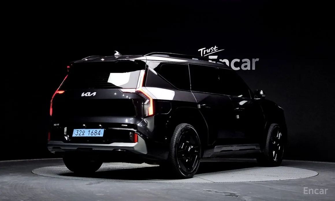 Фото 2 - Kia EV9