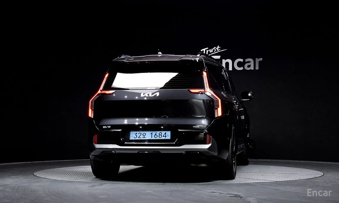 Фото 4 - Kia EV9