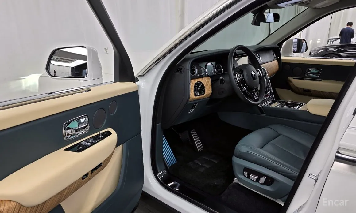 Фото 10 - Rolls-Royce Cullinan