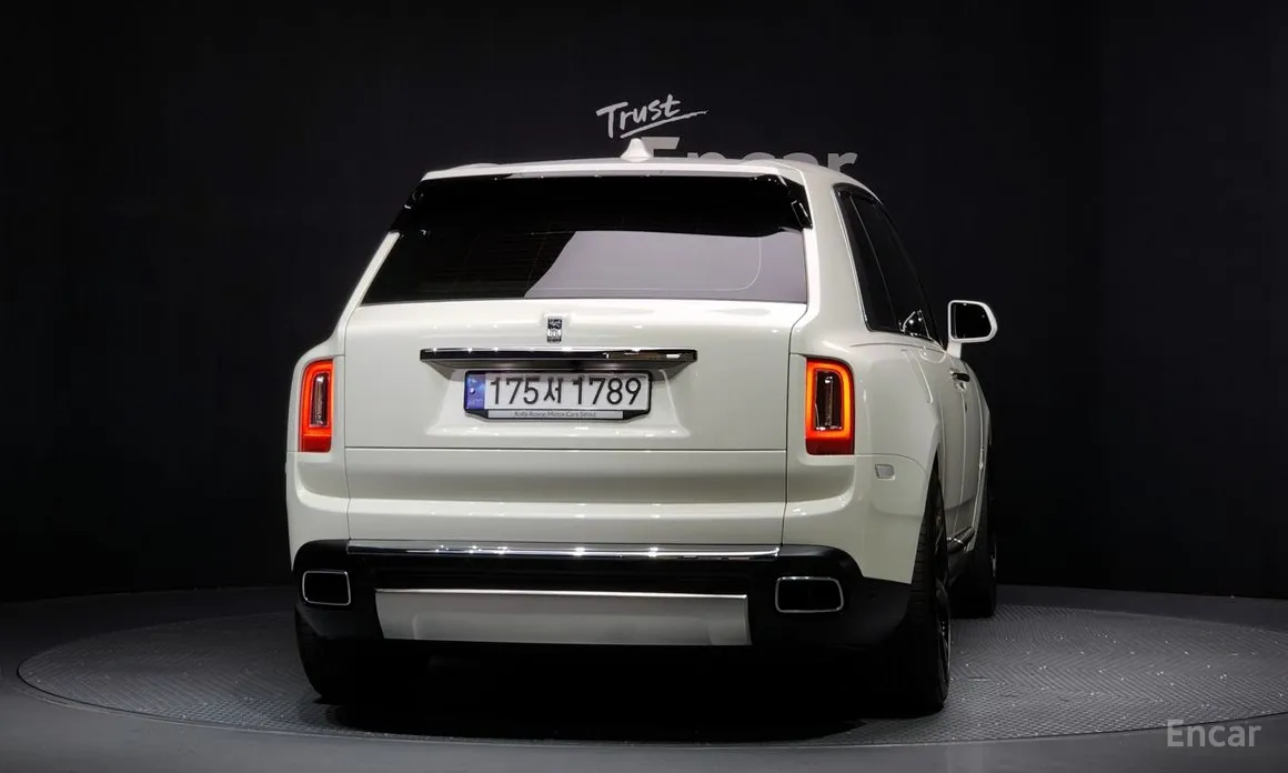 Фото 4 - Rolls-Royce Cullinan