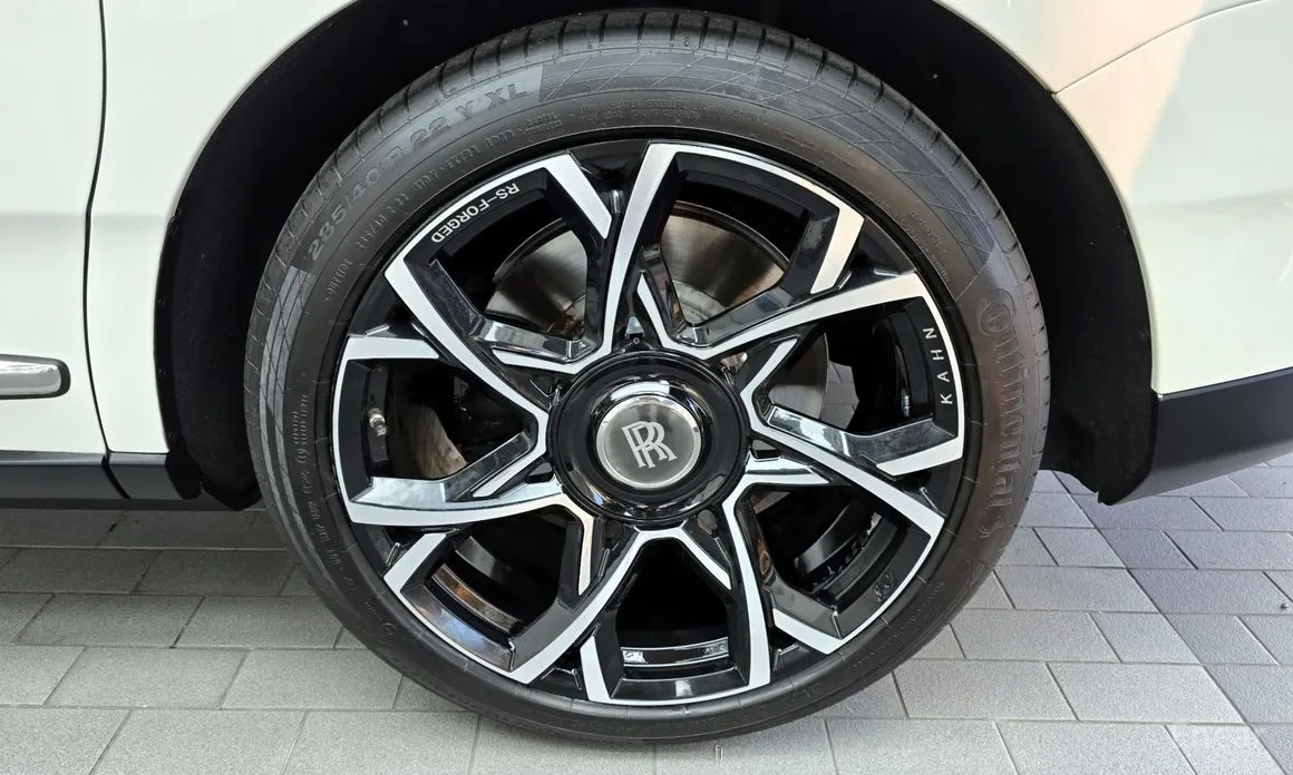 Фото 5 - Rolls-Royce Cullinan