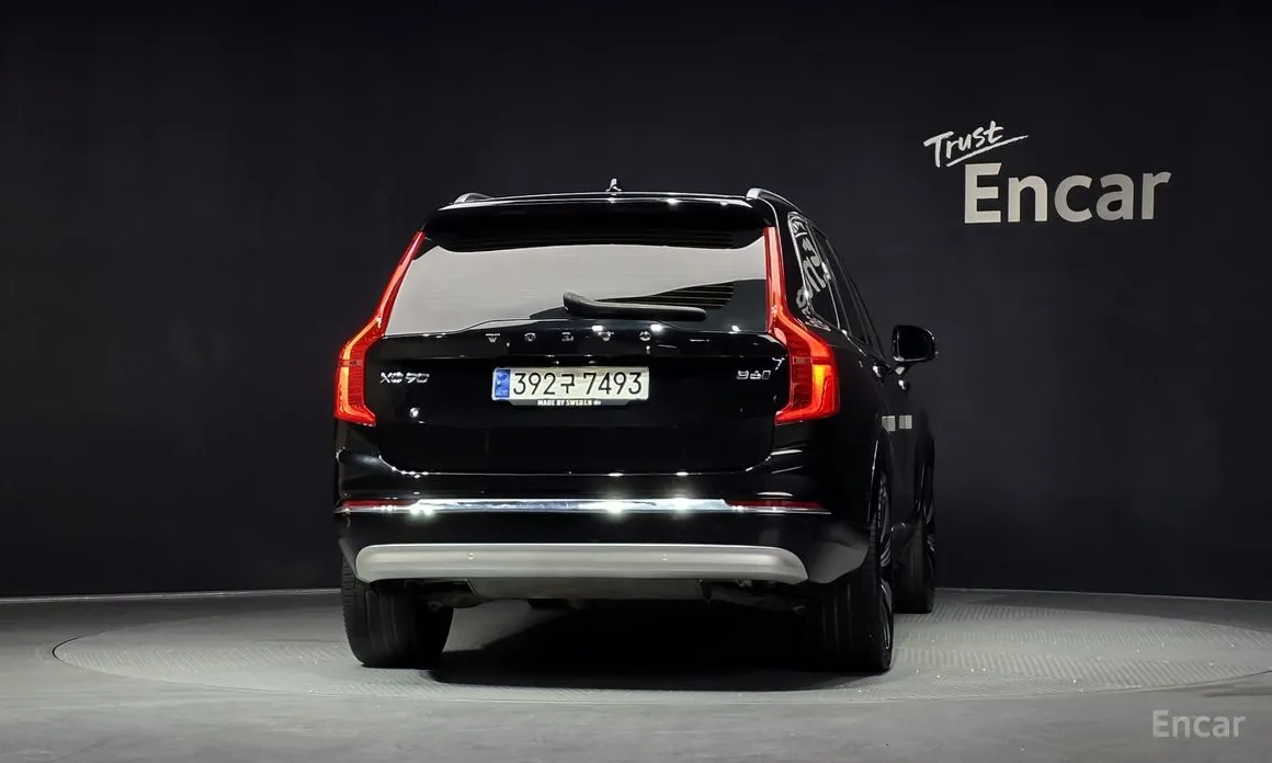 Фото 4 - Volvo XC90