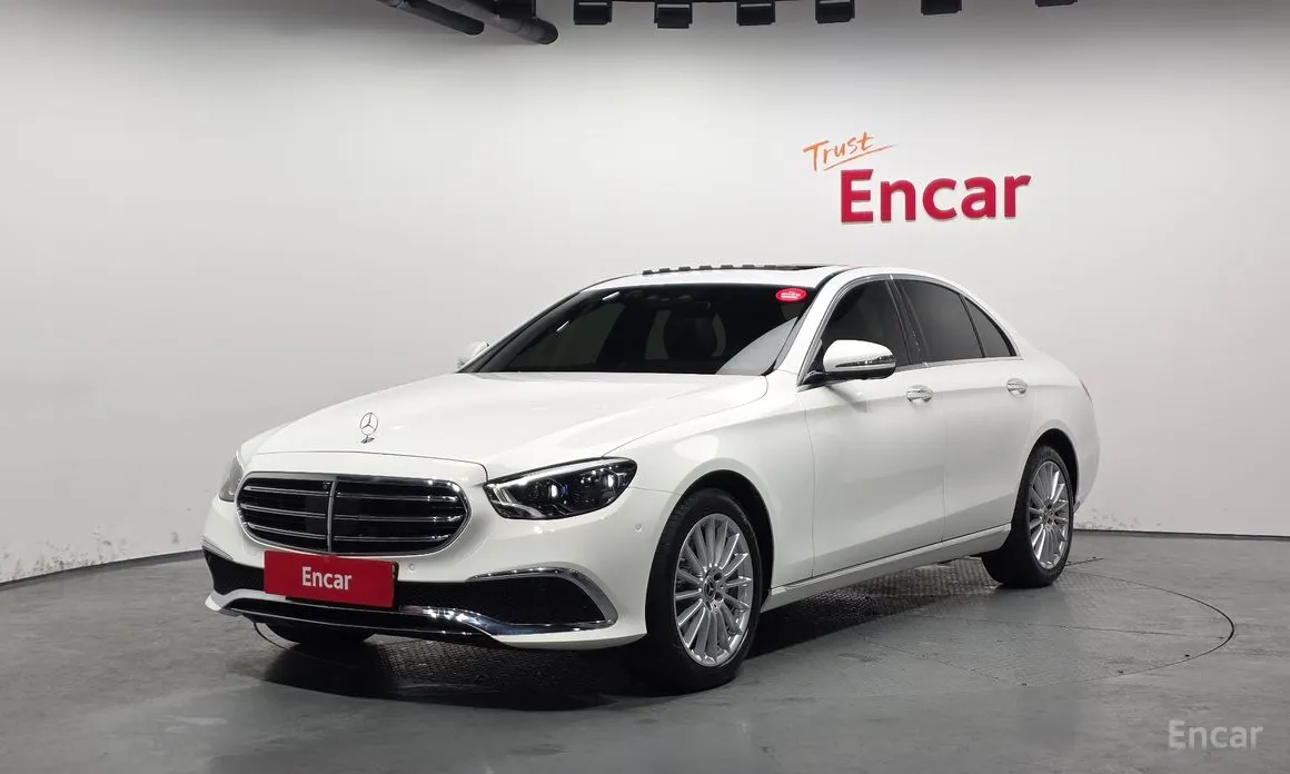 Фото 1 - Mercedes-Benz E-Class