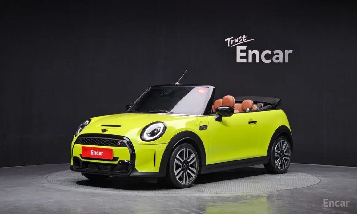 Фото 1 - Mini Cooper Convertible