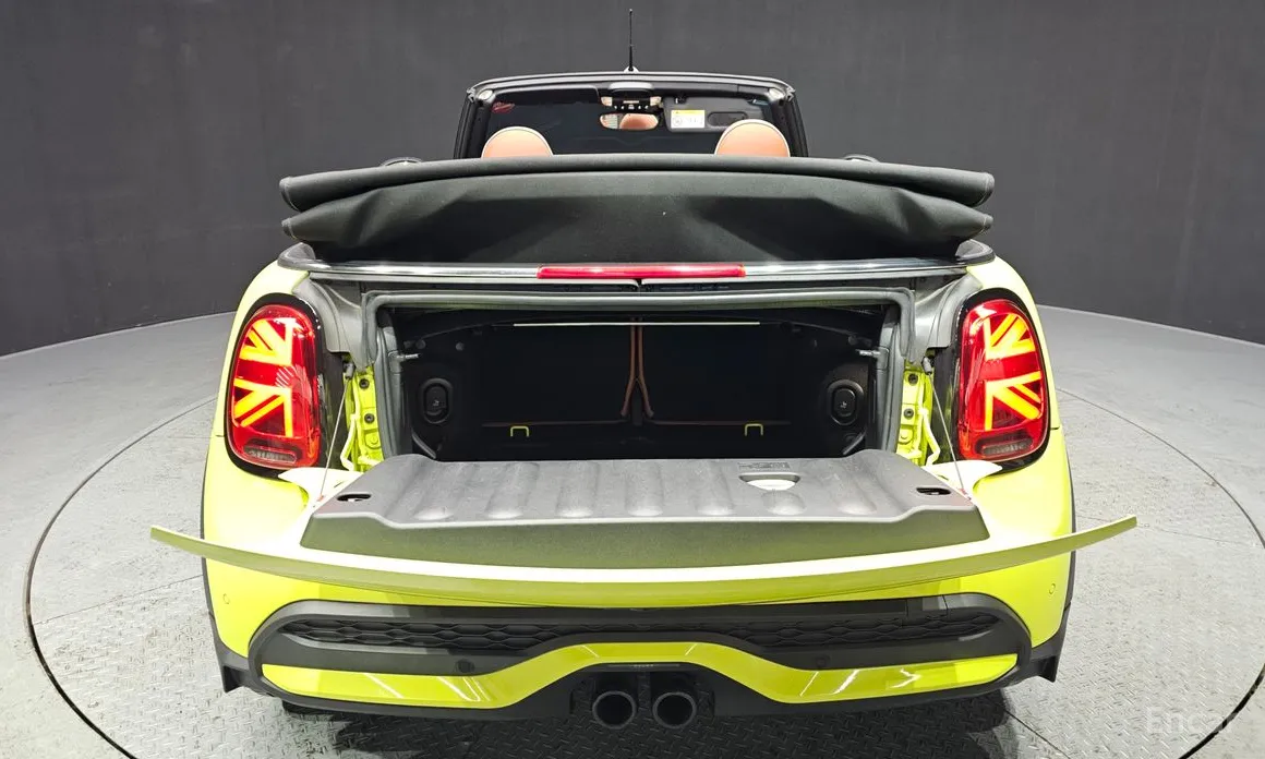 Фото 20 - Mini Cooper Convertible