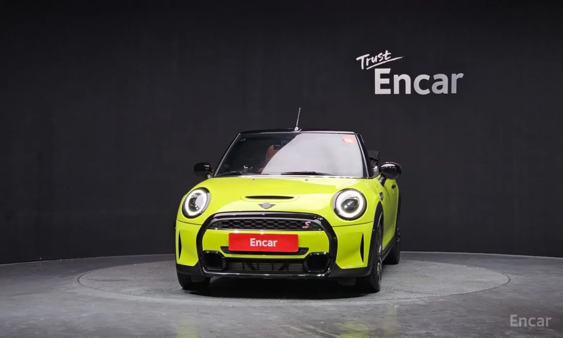 Фото 3 - Mini Cooper Convertible