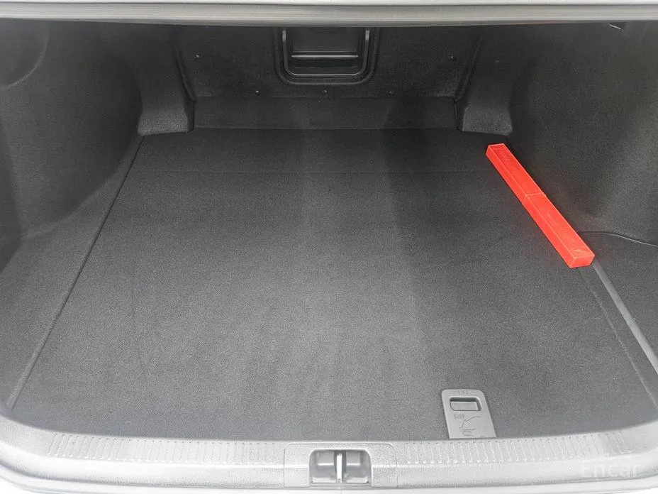 Фото 16 - Toyota Camry