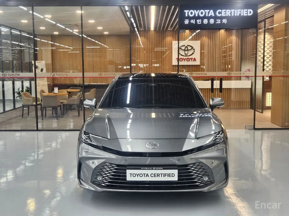 Фото 3 - Toyota Camry