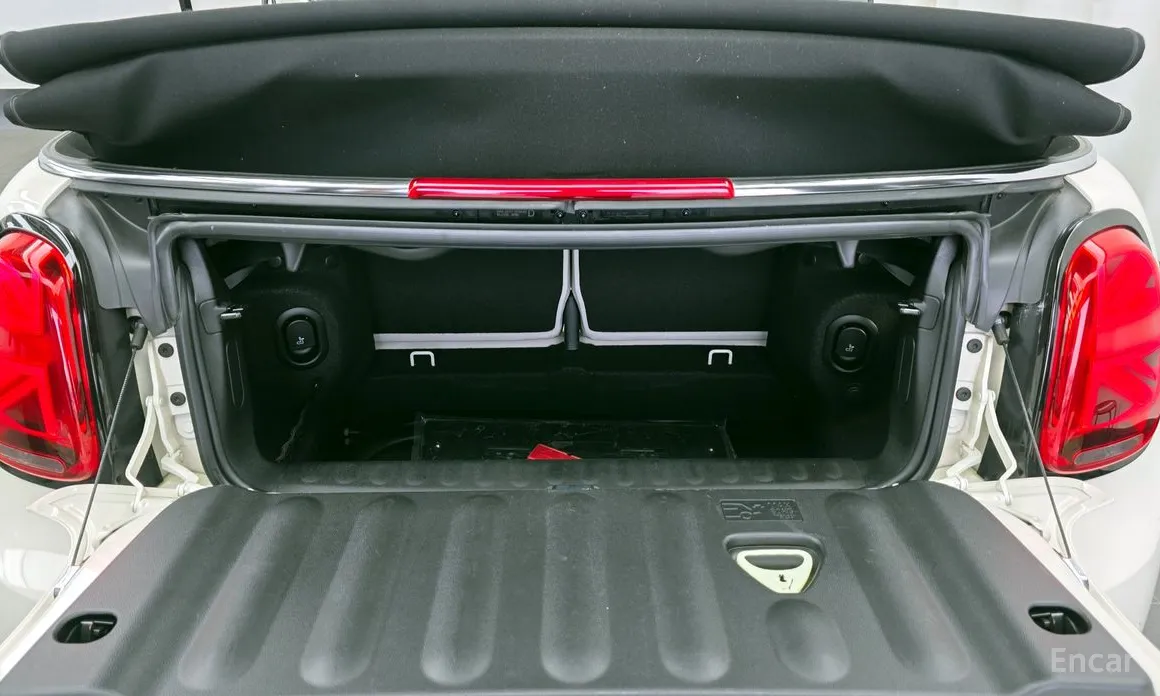 Фото 20 - Mini Cooper Convertible