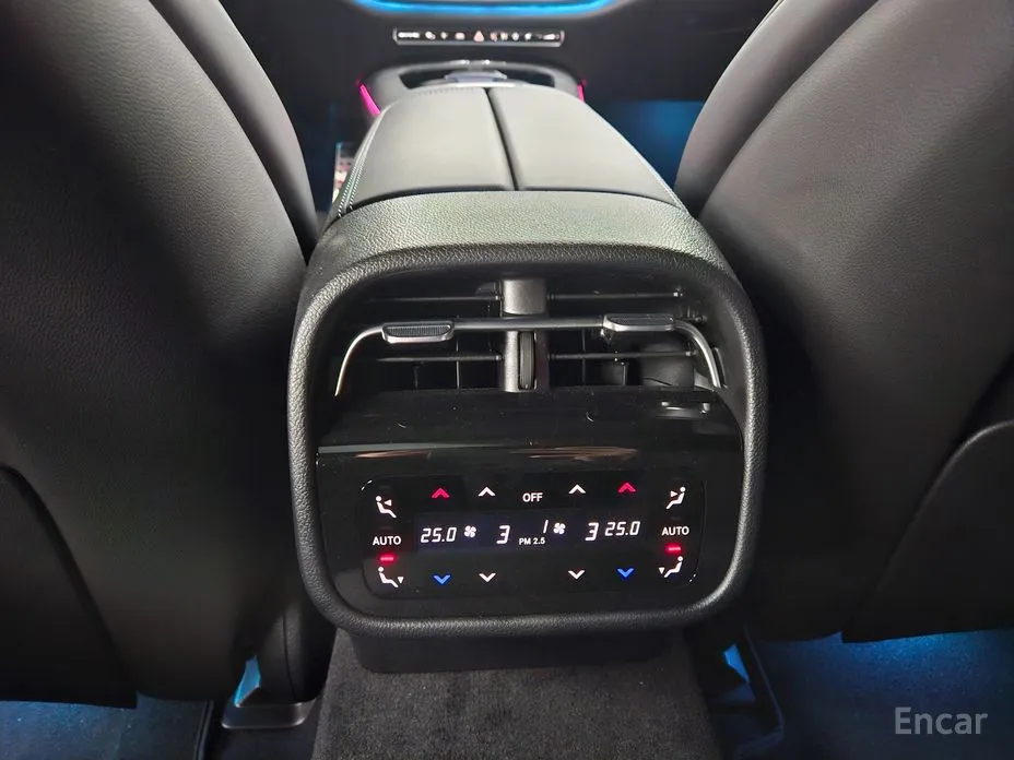 Фото 19 - Mercedes-Benz E-Class