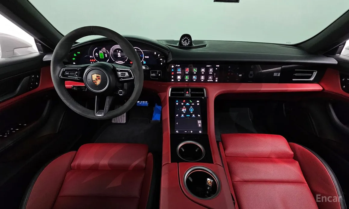 Фото 7 - Porsche Taycan