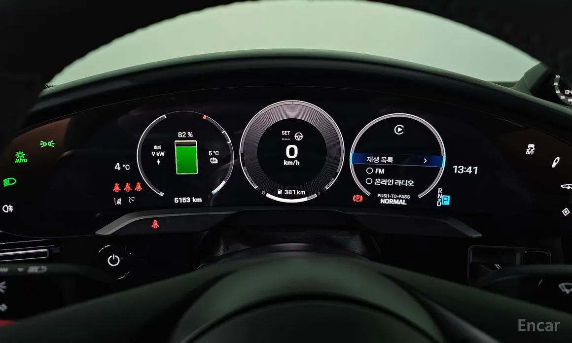 Фото 8 - Porsche Taycan