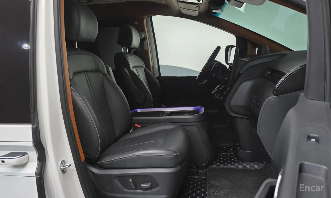 Фото 11 - Hyundai Staria