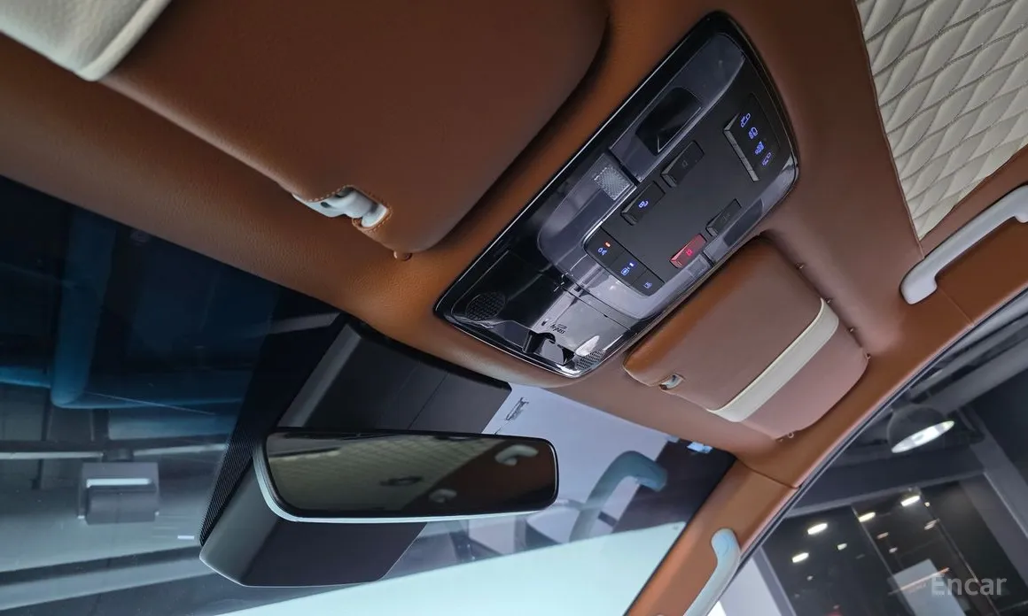 Фото 19 - Hyundai Staria