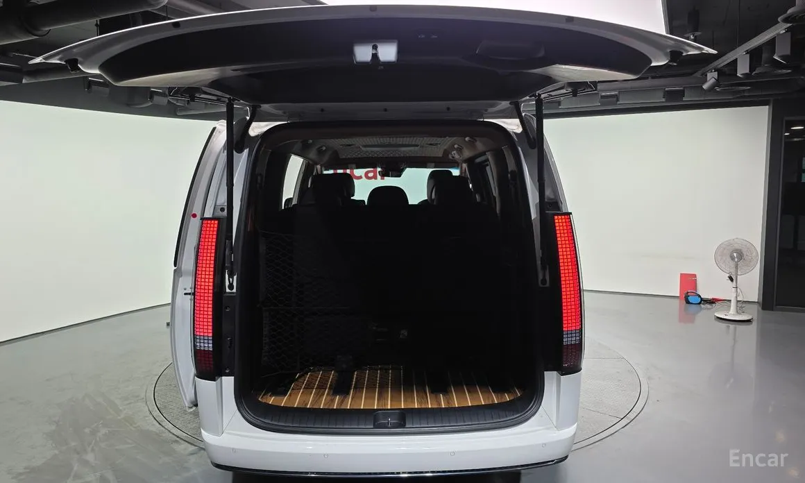 Фото 20 - Hyundai Staria