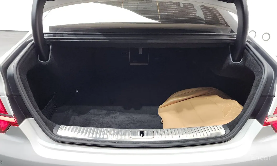 Фото 20 - Kia K9