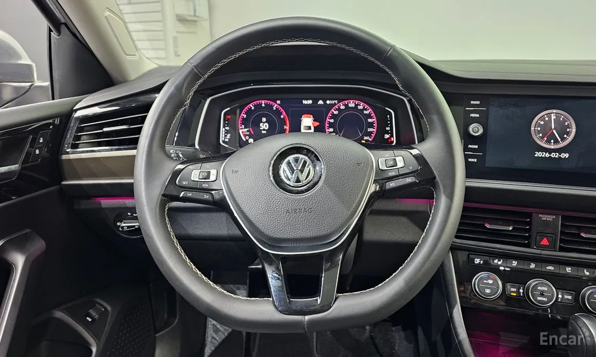 Фото 13 - Volkswagen Jetta