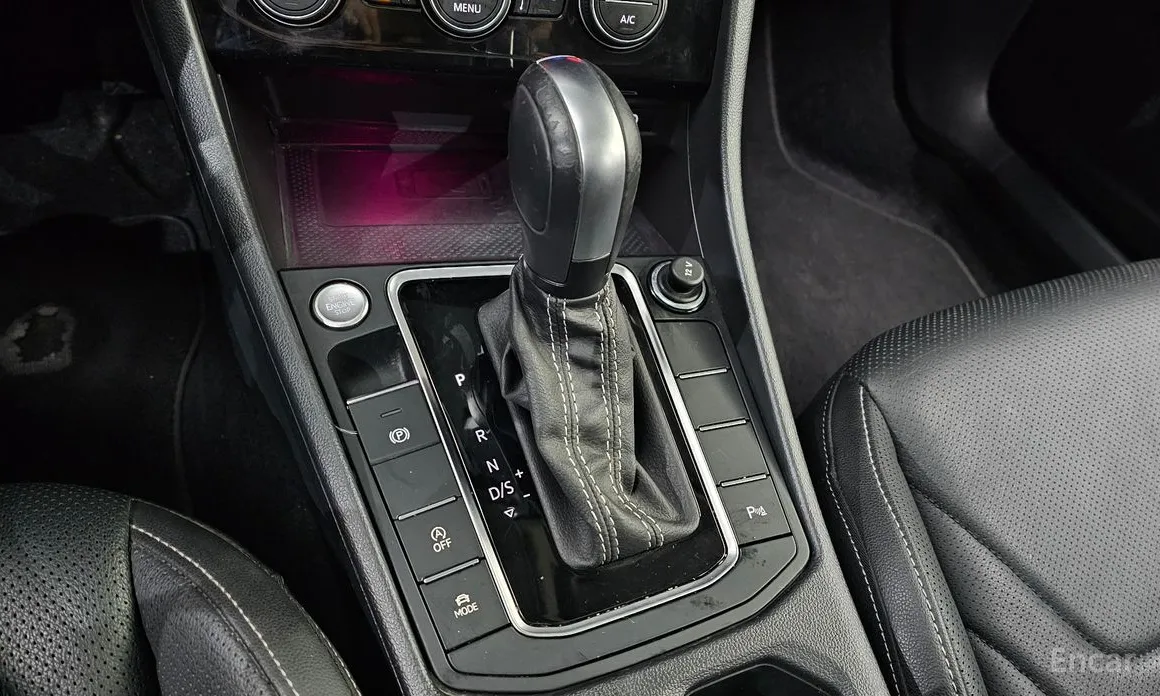 Фото 9 - Volkswagen Jetta