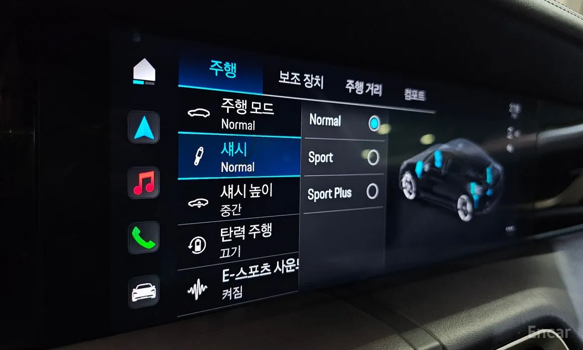 Фото 16 - Porsche Taycan