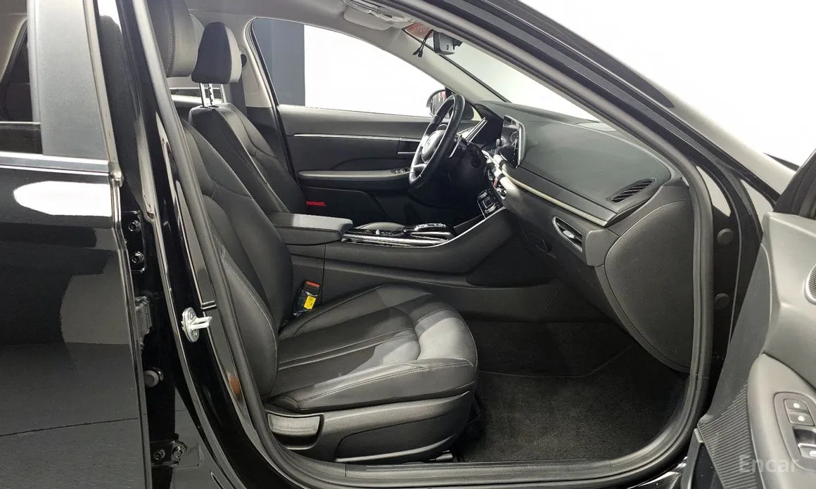 Фото 12 - Hyundai Sonata