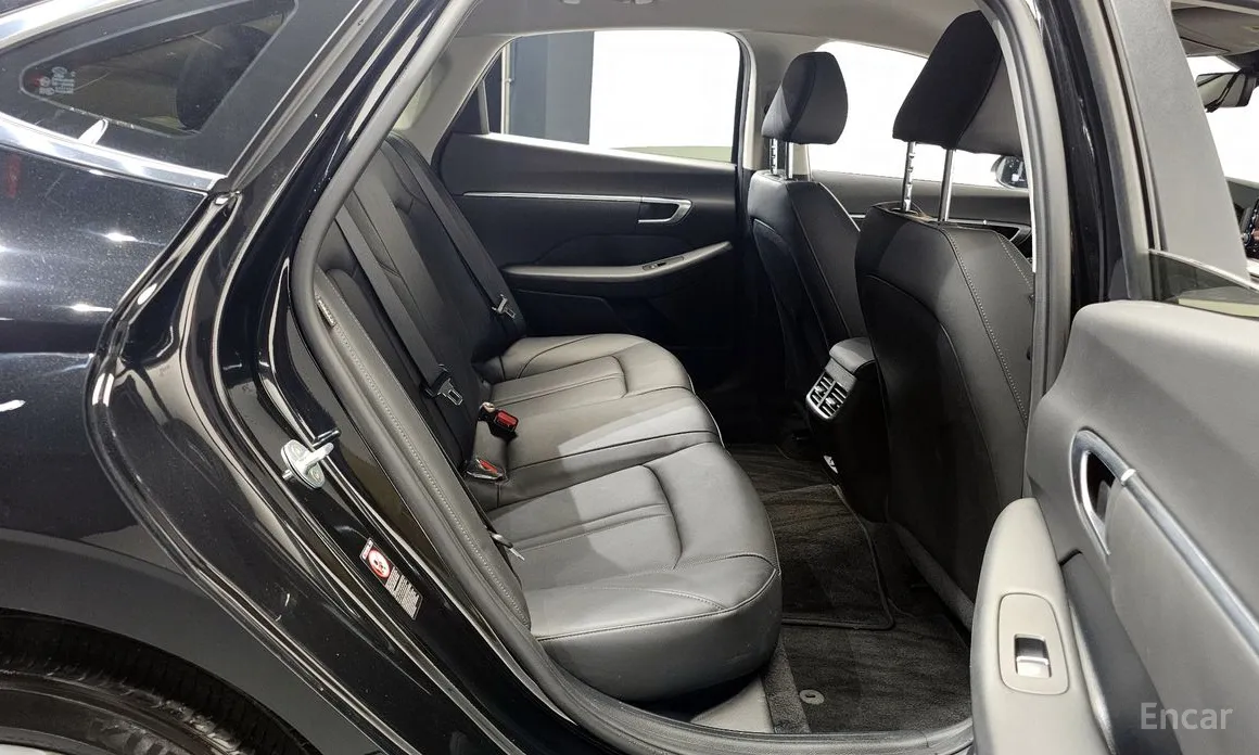 Фото 13 - Hyundai Sonata