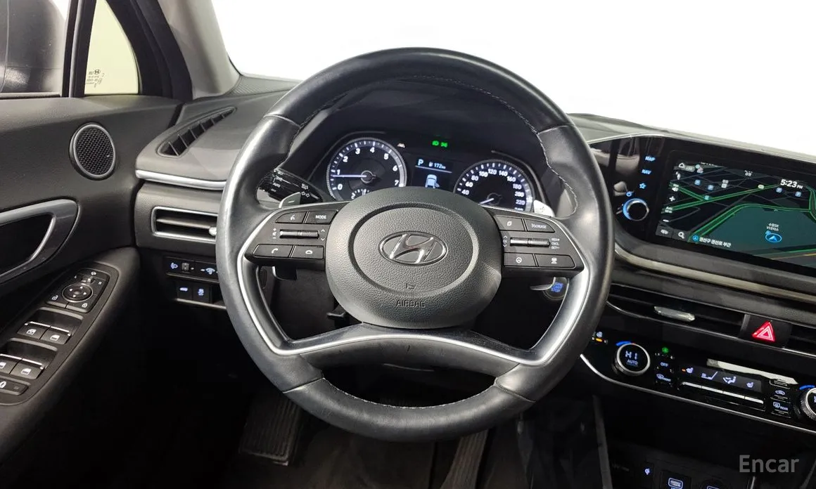 Фото 14 - Hyundai Sonata