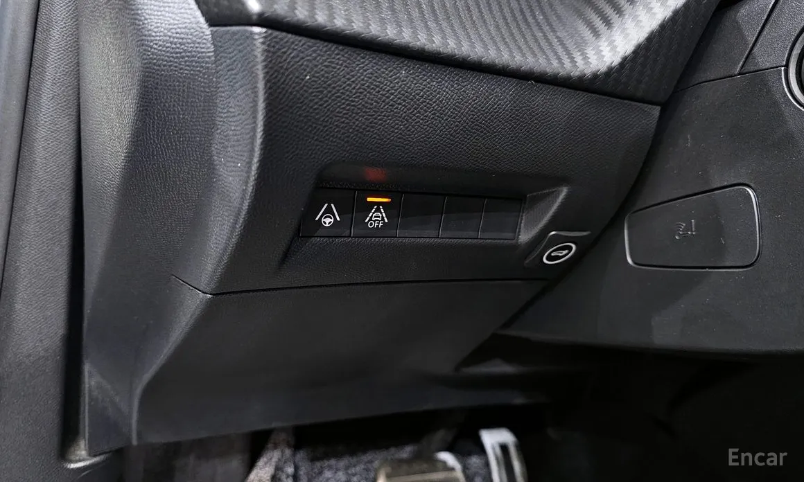 Фото 17 - Peugeot 2008