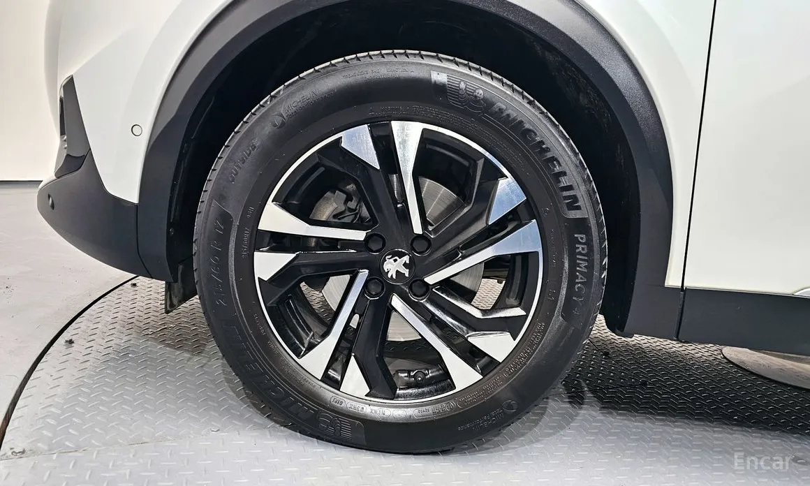 Фото 5 - Peugeot 2008