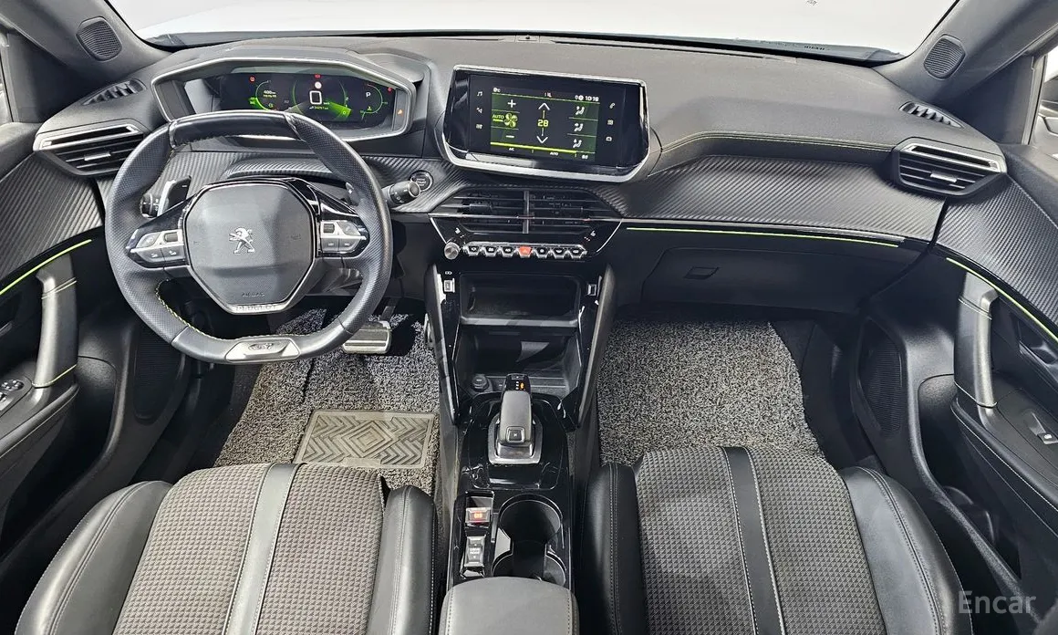 Фото 7 - Peugeot 2008