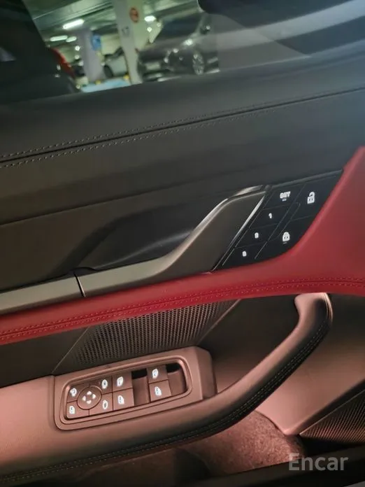 Фото 7 - Porsche Taycan