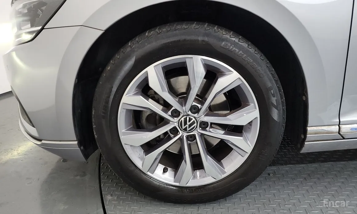 Фото 5 - Volkswagen Passat