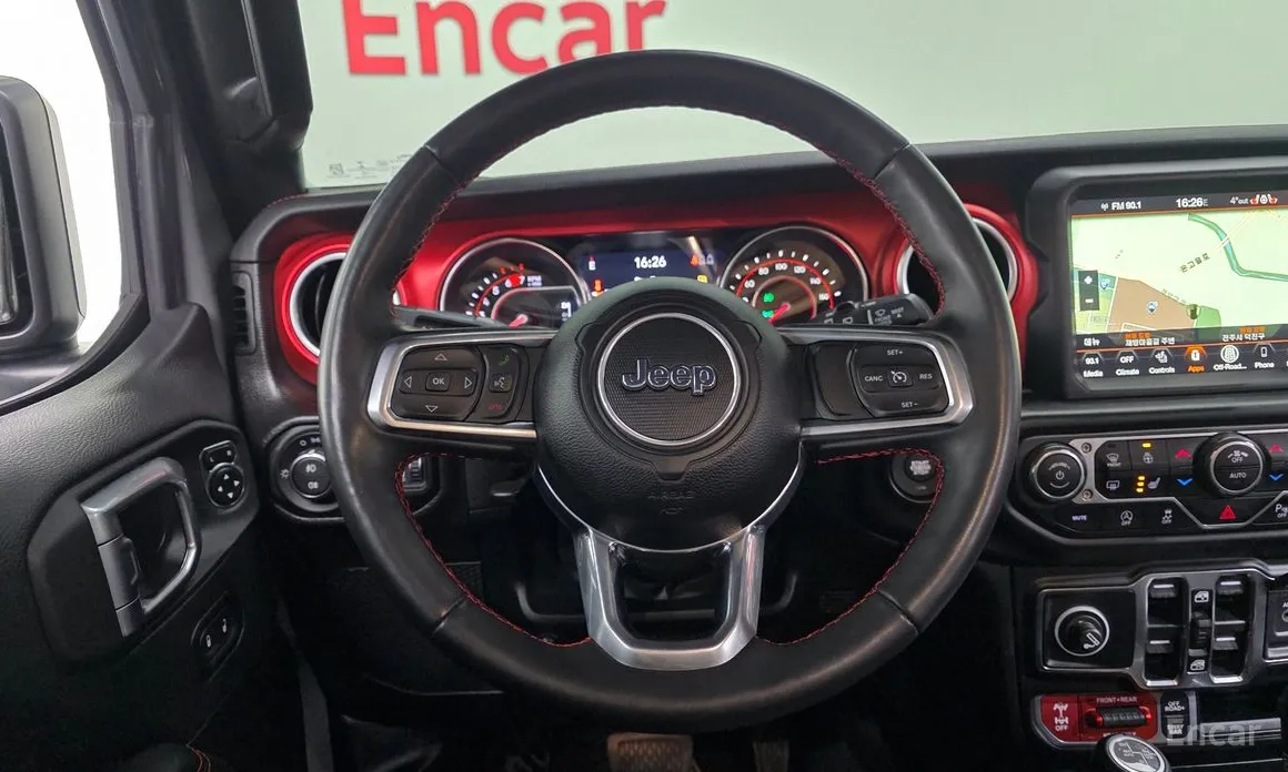 Фото 12 - Jeep Wrangler