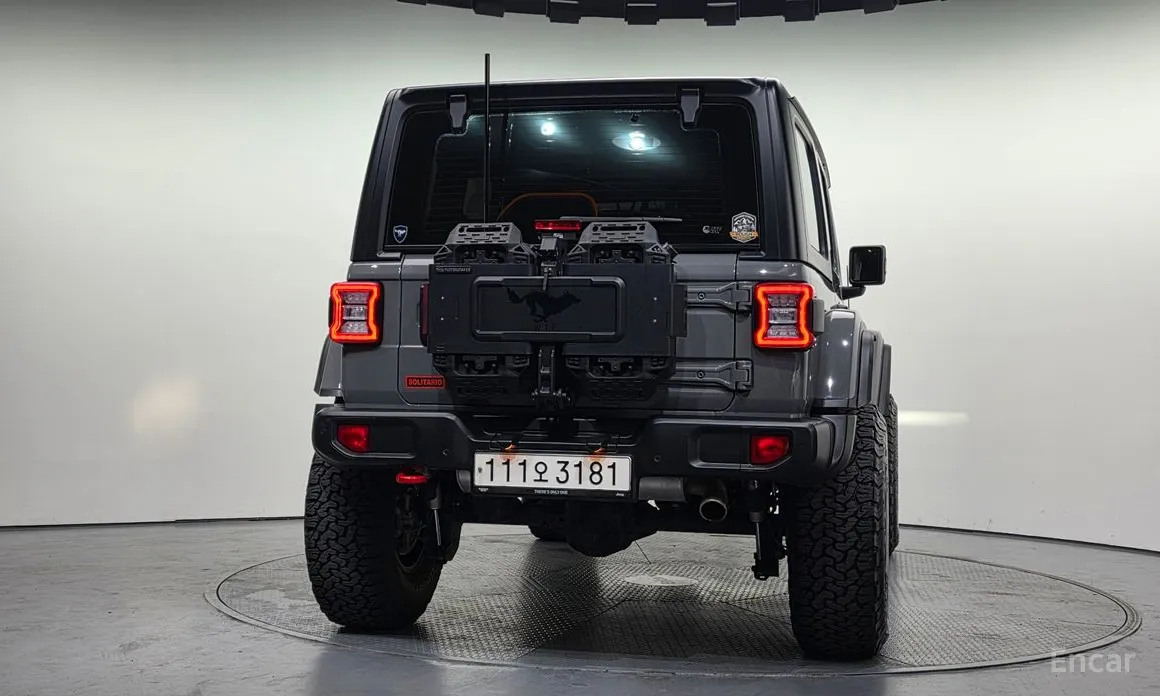 Фото 4 - Jeep Wrangler