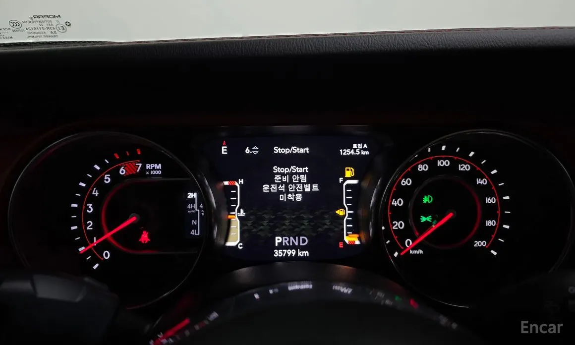 Фото 8 - Jeep Wrangler