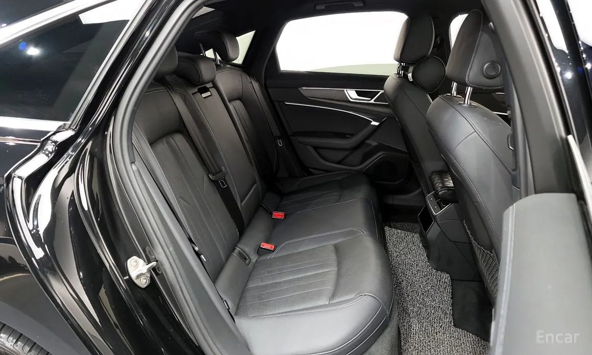 Фото 12 - Audi A6