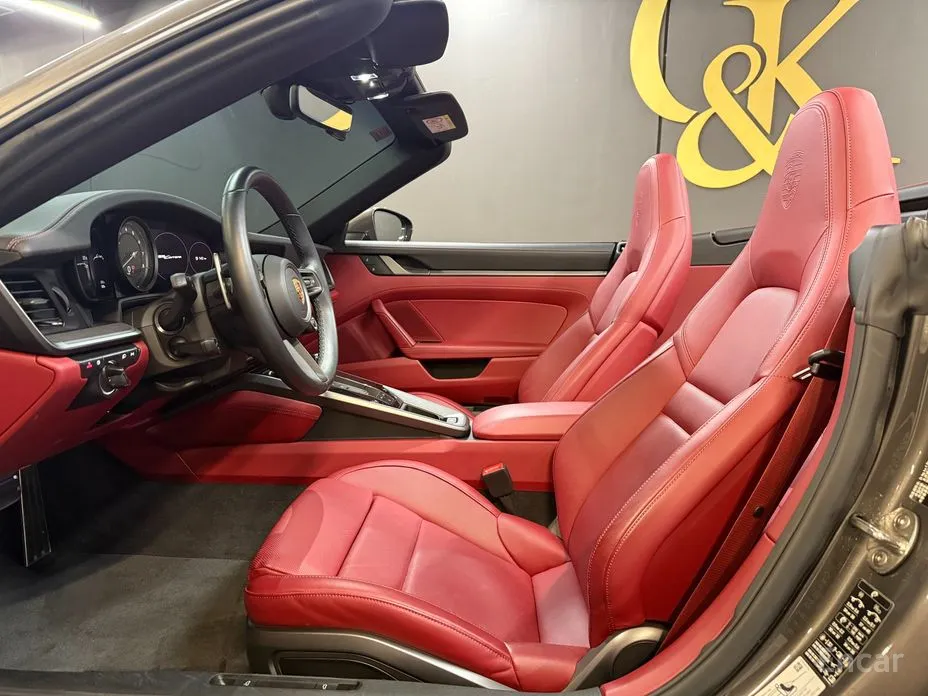 Porsche 911 2019 Carrera Cabriolet