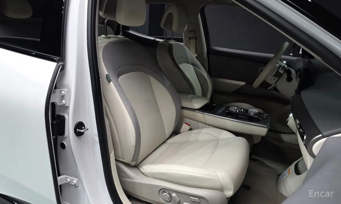 Фото 10 - Genesis GV60