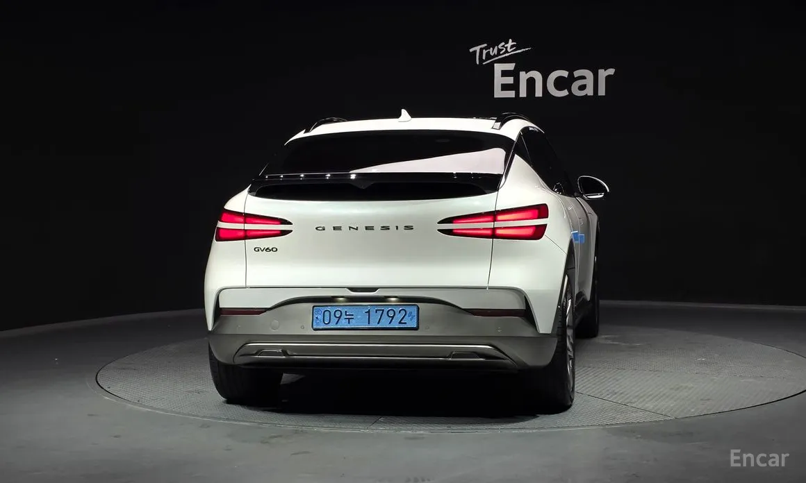 Фото 4 - Genesis GV60