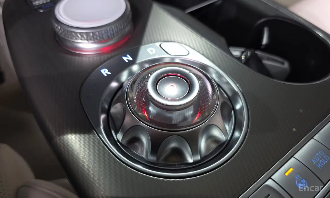 Фото 9 - Genesis GV60