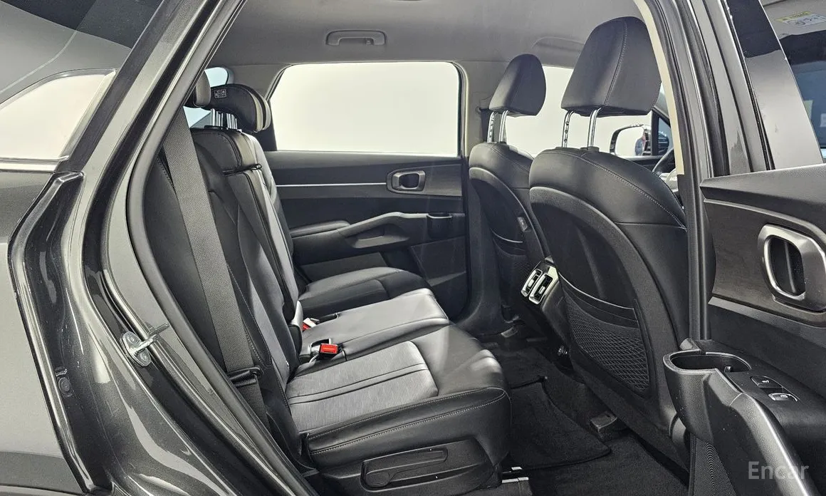 Фото 12 - Kia Sorento