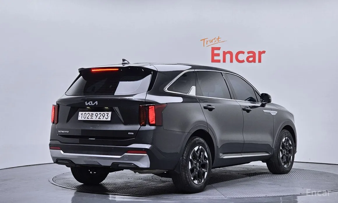 Фото 2 - Kia Sorento