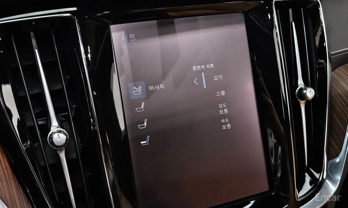 Фото 16 - Volvo S60