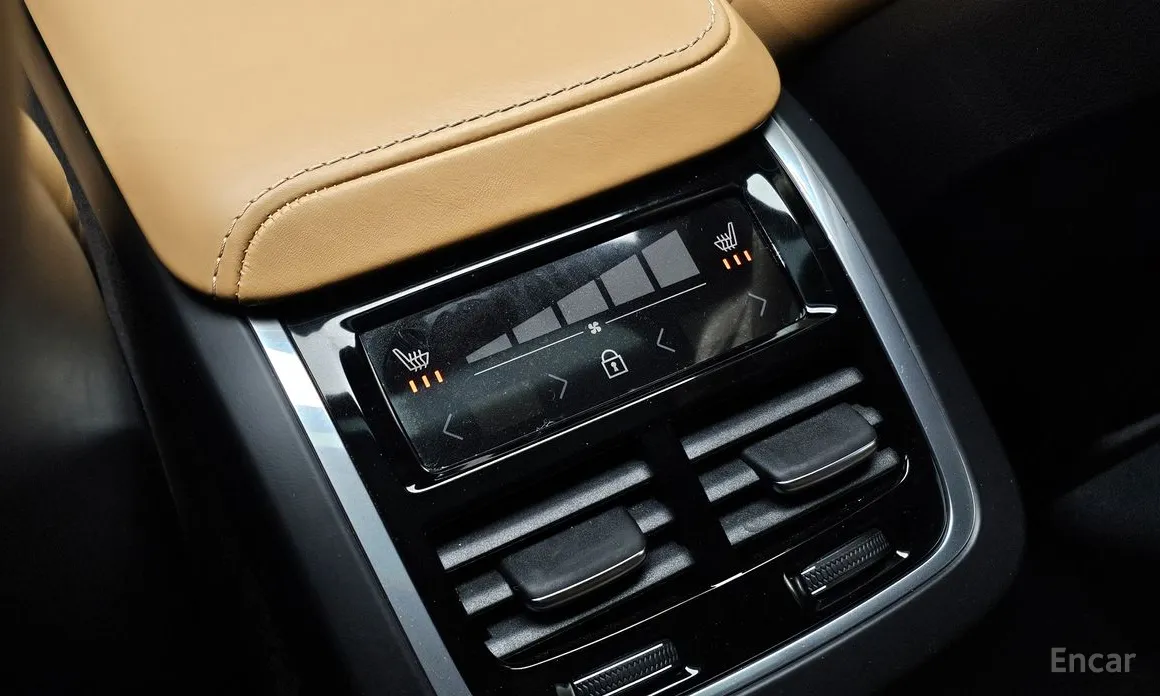 Фото 19 - Volvo S60