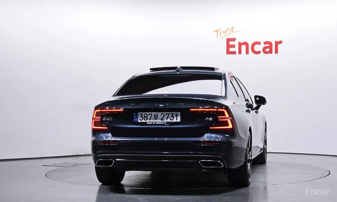 Фото 4 - Volvo S60