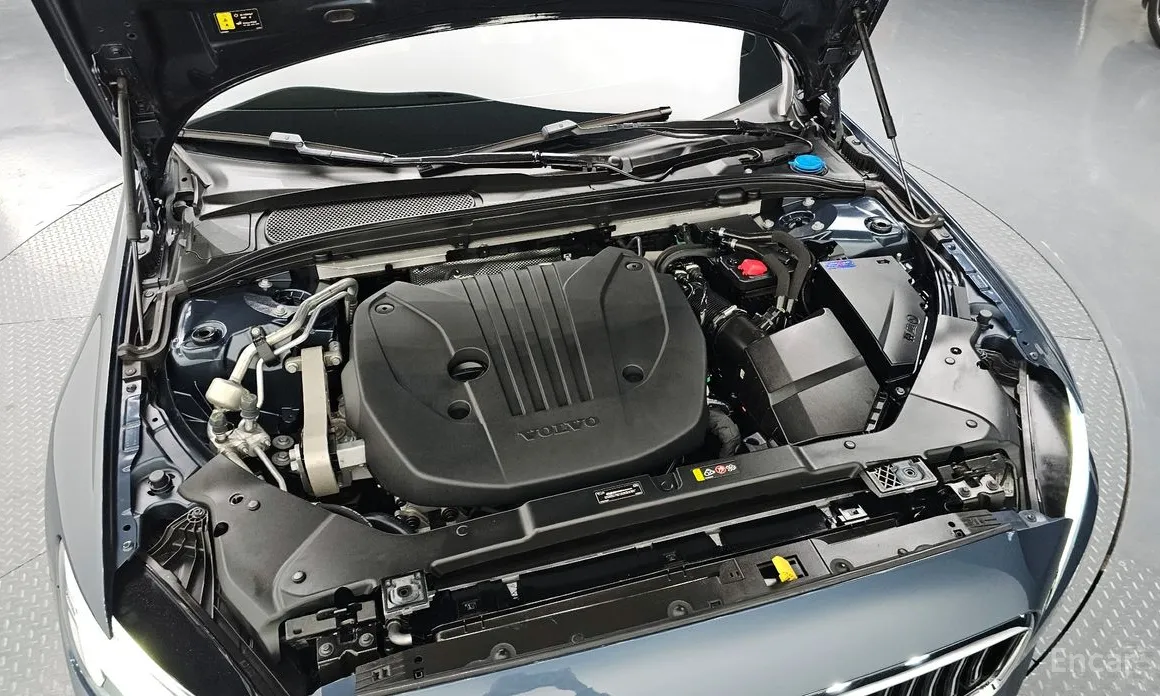 Фото 6 - Volvo S60