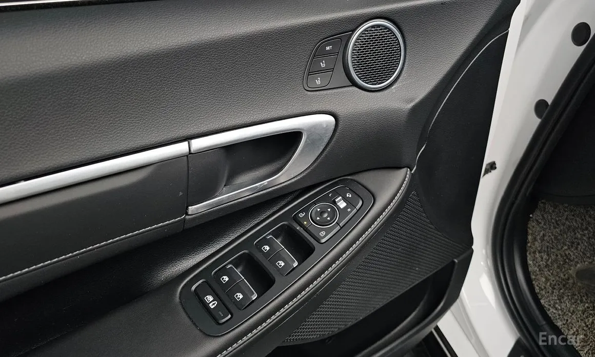 Фото 17 - Hyundai Sonata