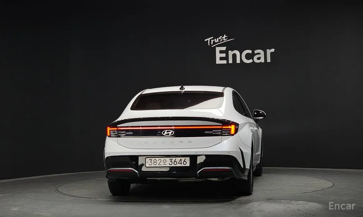 Фото 4 - Hyundai Sonata